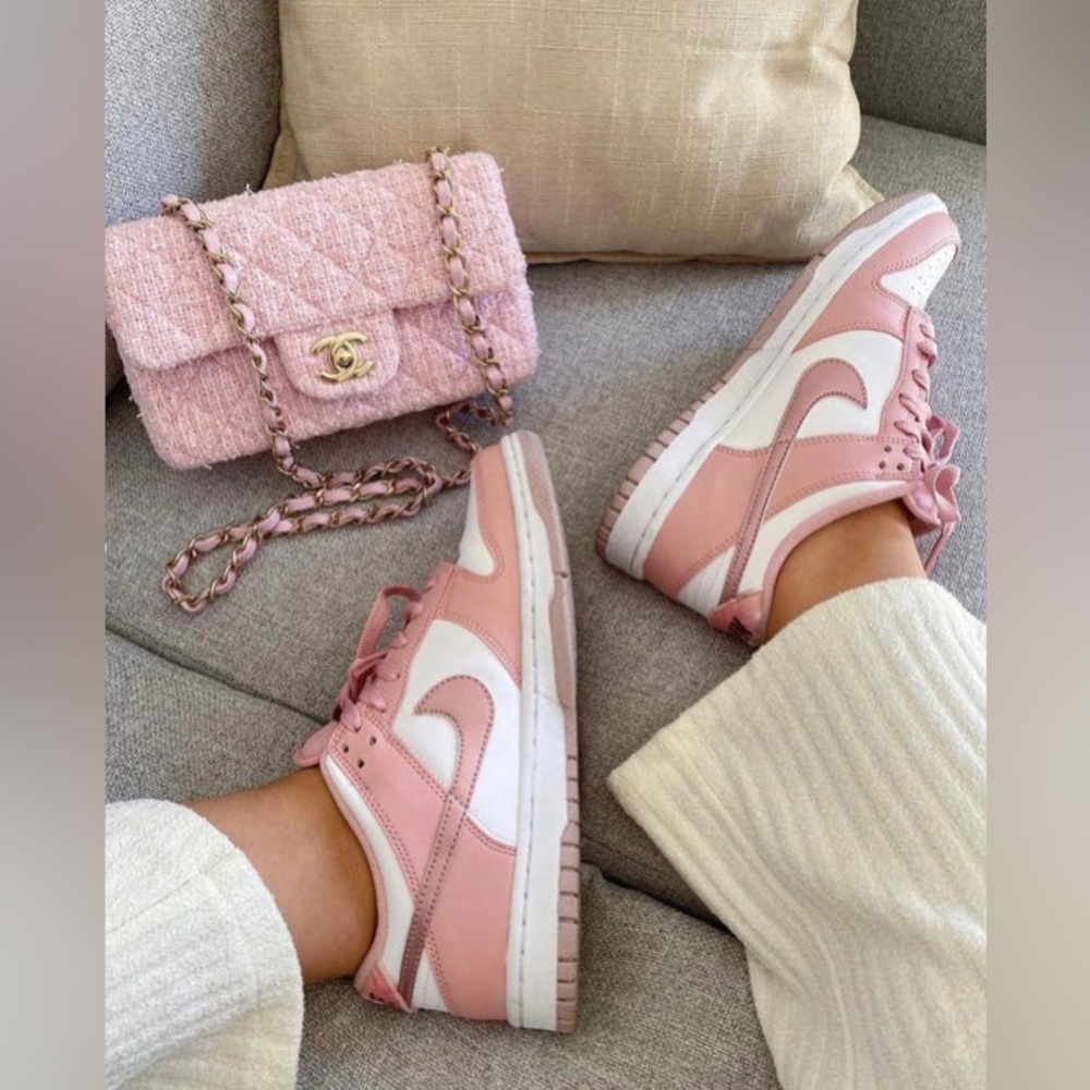 NEW Nike Dunk Low Pink Velvet Size 7Y /8.5 Women Pink Glaze - Picture 3 of 16
